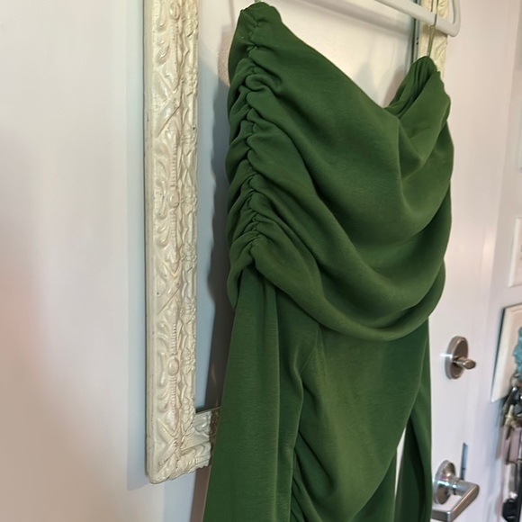 ZARA | Ruched Off the Shoulder Long Sleeve Green Mini Dress - Picture 11 of 15